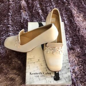 Kenneth Cole off white satin shoes.  Never worn.